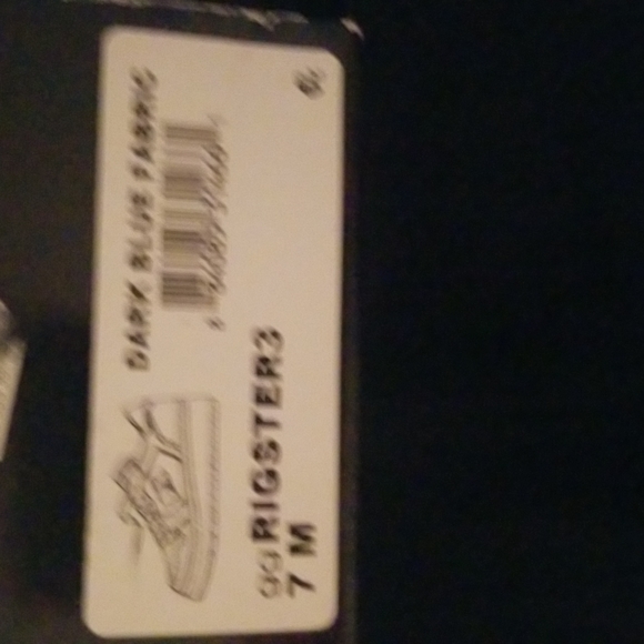 Guess Tie Dye Sneakers - Picture 13 of 16